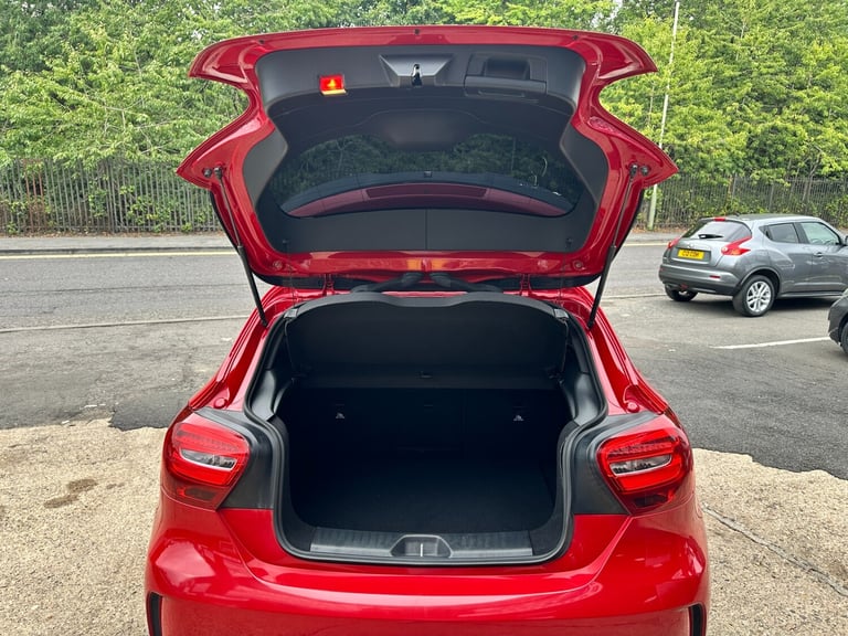 67 reg mercedes a class A180d AMG Line 1.5 litr diesel 5dr Automatic