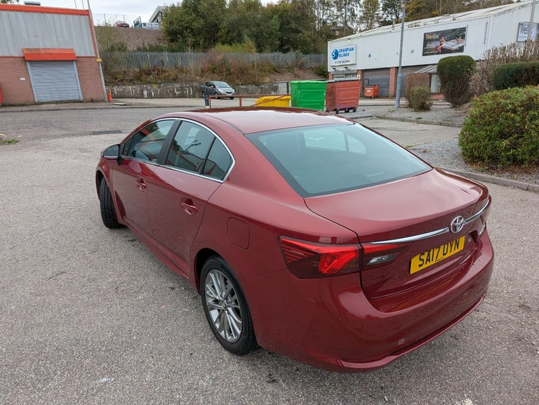 2017 Toyota Avensis 1.6 D-4D Business Edition Saloon