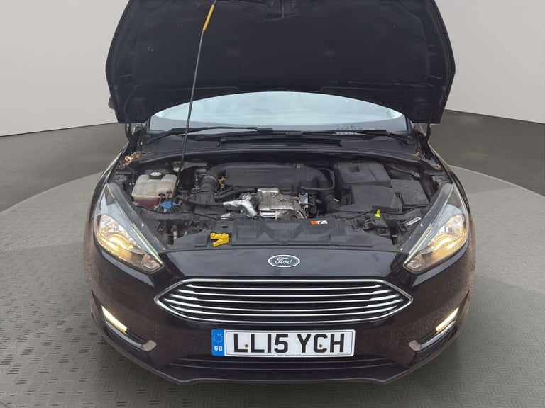 2015 Ford Focus 1.0 EcoBoost 125 Titanium 5dr HATCHBACK PETROL Manual