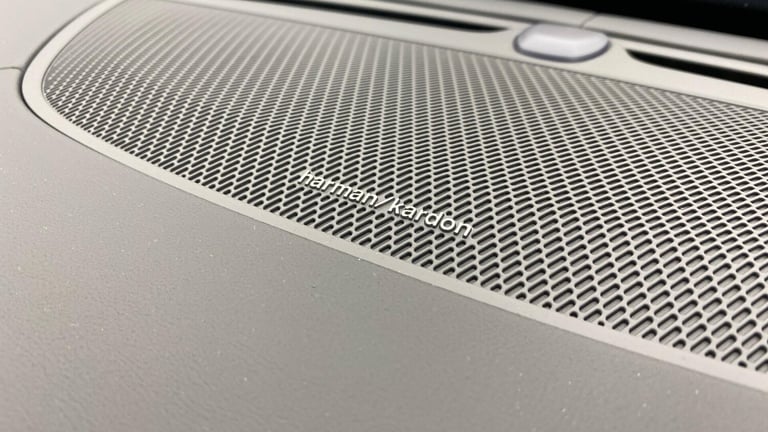  Volvo XC90 B5 (P) AWD Plus Dark (Sunroof, Harman Kardon, 360 Camera) Petrol/Electric Hybrid Auto...