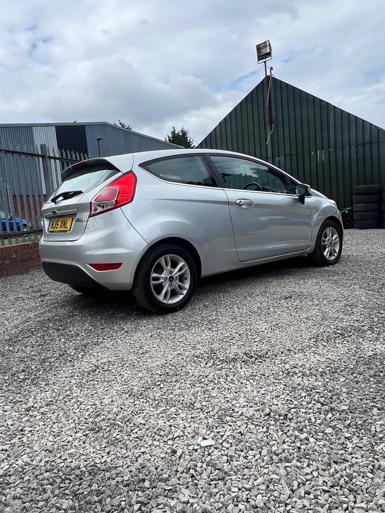 2015 Ford Fiesta 1.25 82 Zetec 3dr HATCHBACK Petrol Manual