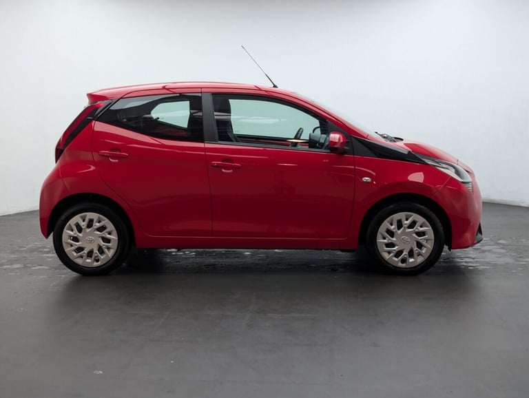2020 Toyota AYGO 1.0 VVT-i x-play Hatchback 5dr Petrol Manual Euro 6 (71 ps) REVERSING CAMER HATC...