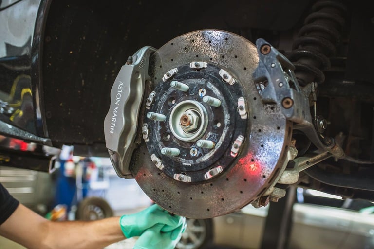 2021 Aston Martin DB11 V12 AMR 2dr Touchtronic Auto COUPE PETROL Automatic