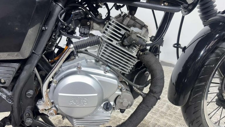 Ajs Cadwell [Phone number removed]K RUNNING PROJECT BIKE SPARES OR REPAIR PROJECT BIKE 125C