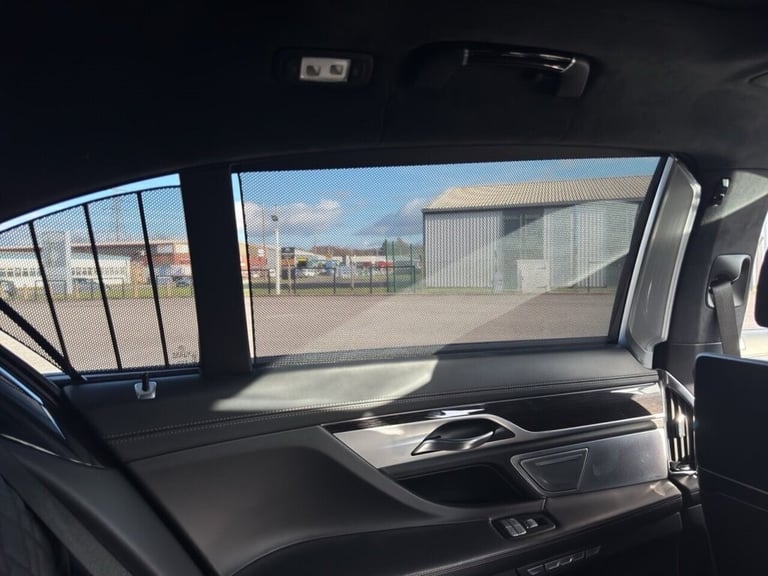 2018 BMW 7 Series M760L 6.6 Twin Turbo V12 Limousine XDrive Euro 6 (610 ps) Saloon Petrol Automatic