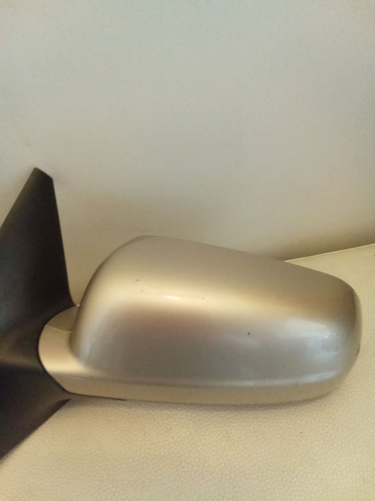 Volkswagen golf MK4 GTI passenger electric door mirror blue glass 