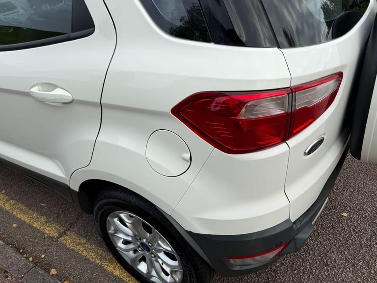 2015 Ford Ecosport 1.5 TDCi Titanium 2WD Euro 5 5dr HATCHBACK Diesel Manual