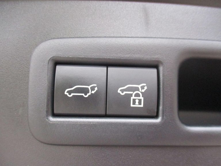 2022 Lexus UX 2.0 250h Takumi SUV 5dr Petrol Hybrid E-CVT Euro 6 (s/s) (184 ps) ESTATE Petrol/Ele...