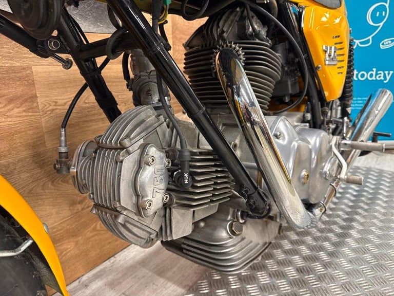 Ducati 750S