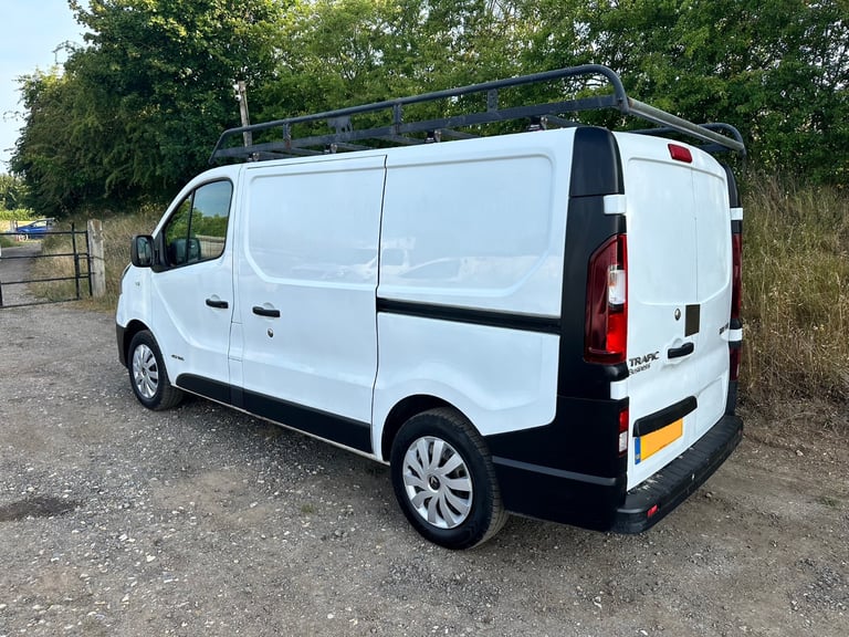 *EURO 6* RENAULT TRAFIC 1.6 DCI DIESEL 2017 17-REG FULL SERVICE HISTORY DRIVES EXCELLENT