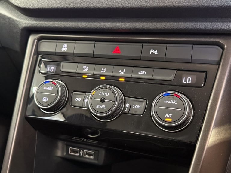 2019 Volkswagen T-Roc 1.0 TSI GPF SE SUV 5dr Petrol Manual Euro 6 (s/s) (115 ps) HATCHBACK Petrol...