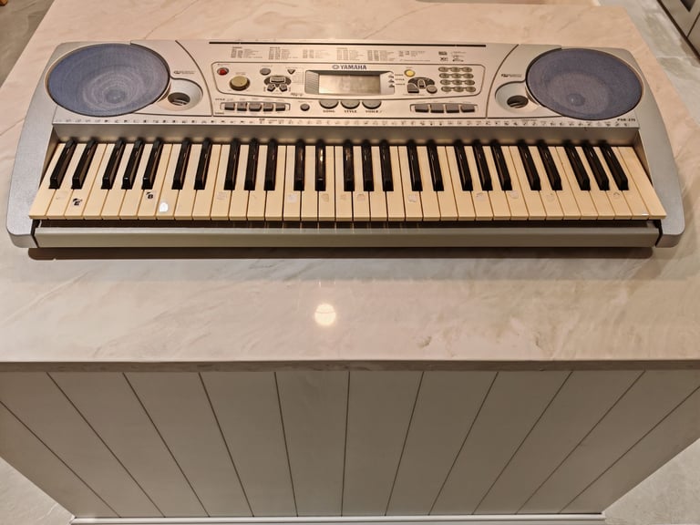 Yamaha PSR-275 Keyboard