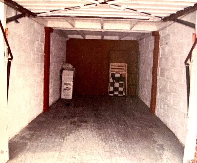 Garage and parking for rent in Ham. Richmond TW10