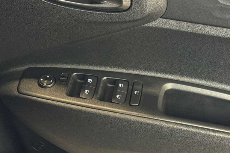 2025 Hyundai i10 1.0 Advance Hatchback 5dr Petrol Auto Euro 6 (s/s) (63 ps) Hatchback Petrol Auto...