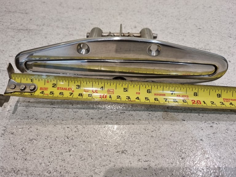 Stainless steel pop up boat cleat