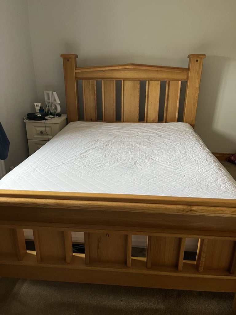 Solid OAK King Size Bed (5ft)