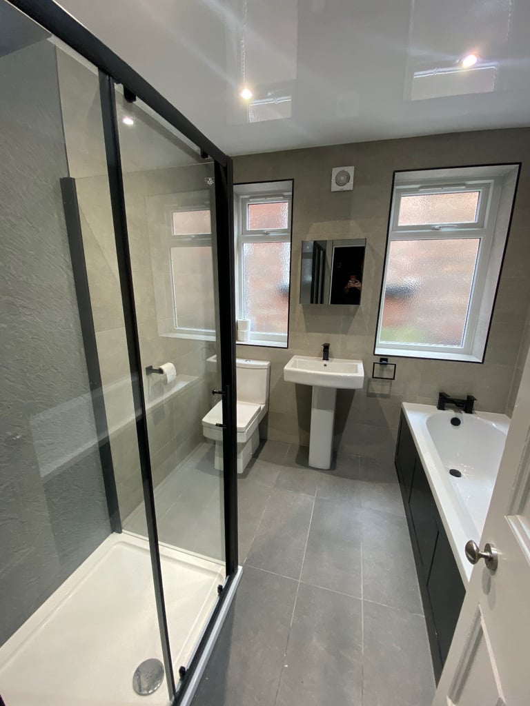 Rutland Avenue, Sefton Park L17 - 8 bed refurbished house for full time students