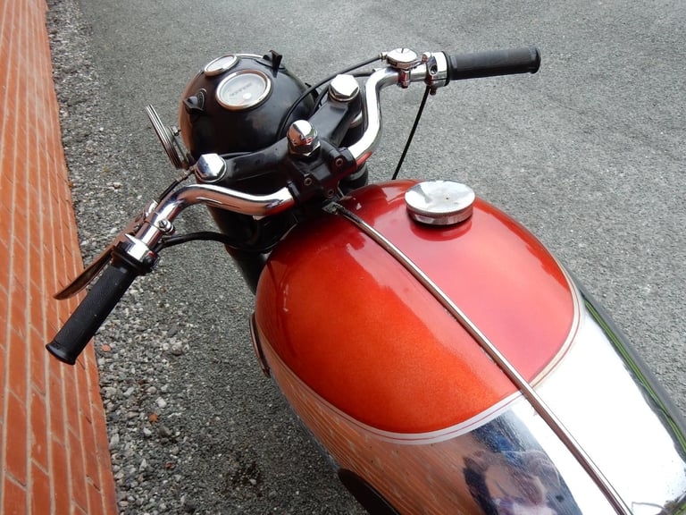 Matchless G2/CSR 248cc 1966 - Please see the videodeposit taken from David