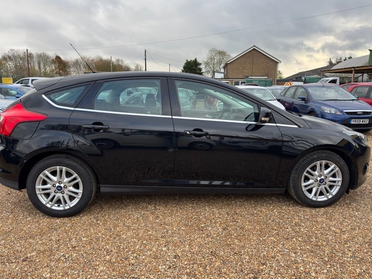 2014 Ford Focus 1.0 125 EcoBoost Titanium 5dr HATCHBACK PETROL Manual