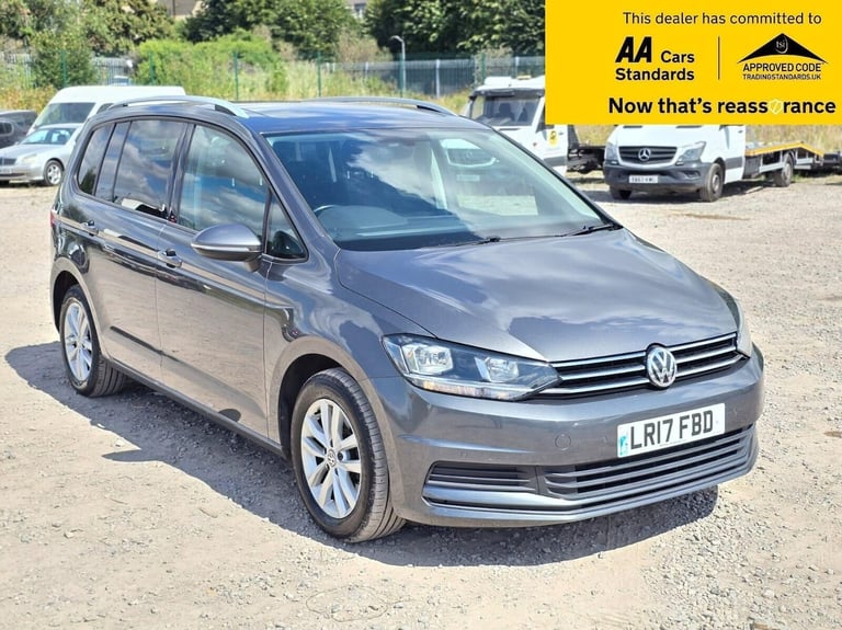 2017 Volkswagen Touran 2.0 TDI BlueMotion Tech SE Family DSG Euro 6 (s/s) 5dr MPV Diesel Automatic