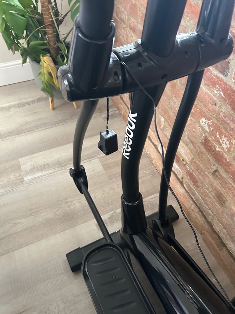 Reebok cross trainer 