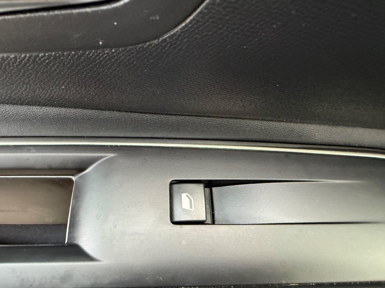 2020 Peugeot 3008 1.6 Hybrid4 300 GT 5dr e-EAT8 HATCHBACK PETROL/ELECTRIC Automatic