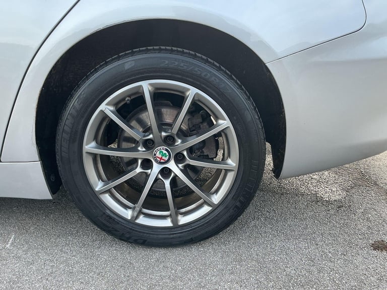 2018 Alfa Romeo Giulia 2.2 TD Super Auto Euro 6 (s/s) 4dr SALOON Diesel Automatic
