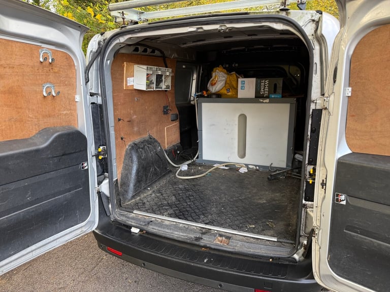 2016 Vauxhall Combo 2300 1.3 CDTI 16V ecoFLEX H1 Van PANEL VAN Diesel Manual