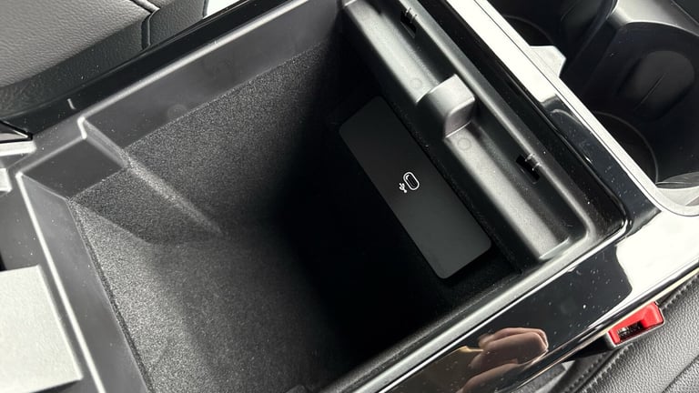 2025 Land Rover Range Rover Evoque 2.0 D165 Dynamic SE 5dr Auto Diesel Hatchback Hatchback Diesel...