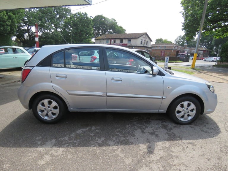 2011 Kia Rio 1.4 2 IPD 5dr HATCHBACK Petrol Manual