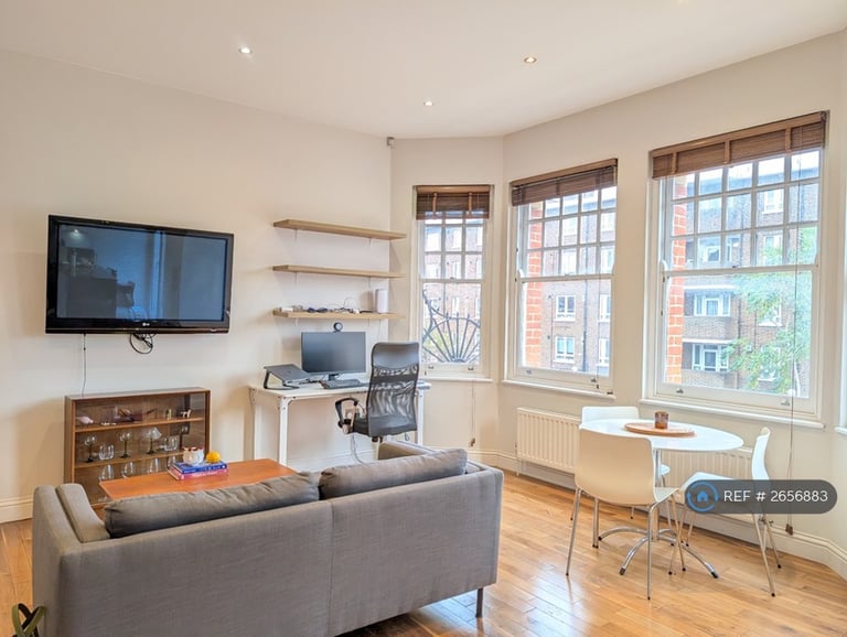 1 bedroom flat in Fulham Road, London, SW6 (1 bed) (#2656883)