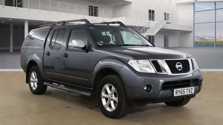 2015 Nissan Navara 2.5 dCi Tekna Auto 4WD Euro 5 4dr Pickup Diesel Automatic