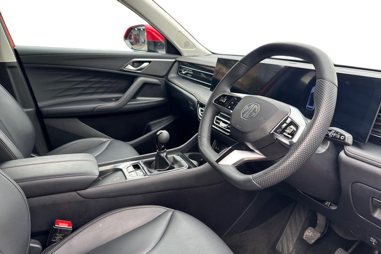 2025 MG MG HS 106290 Hatchback Petrol Manual