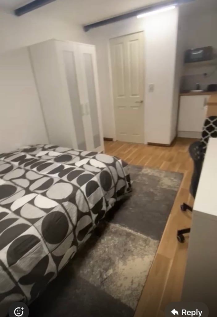 Room available 