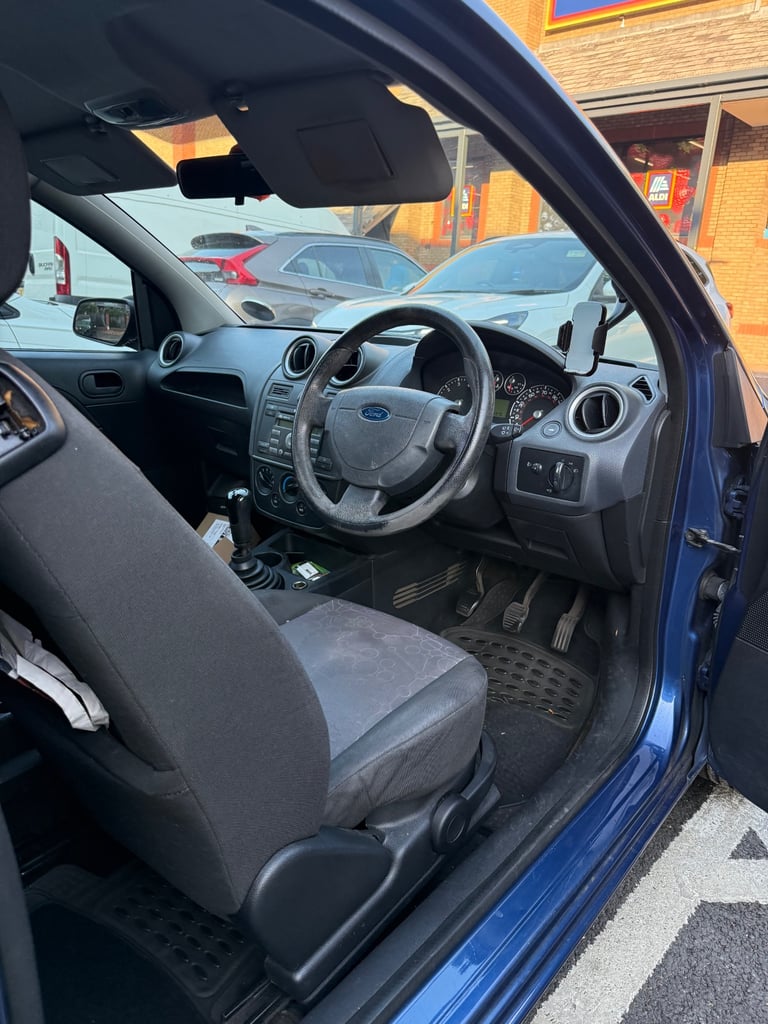 Ford fiesta ****OPEN TO OFFERS****