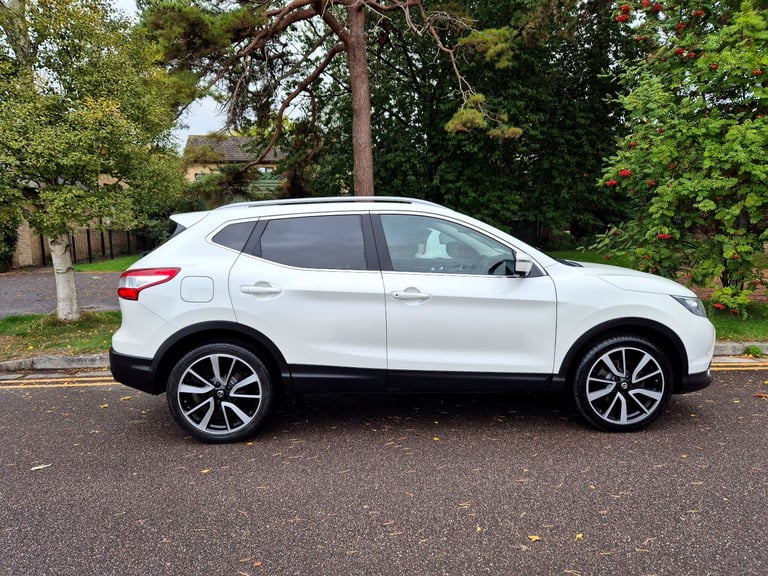 NISSAN QASHQAI TAX £20/YEAR FRESH MOT