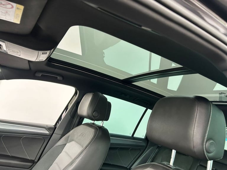 2018 Volkswagen Tiguan 2.0 TDI R-Line SUV 5dr Diesel DSG 4Motion Euro 6 (s/s) (150 ps) FULL VW S/...