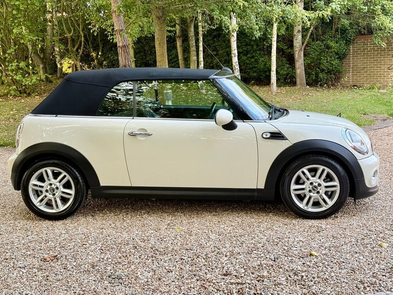 2014 MINI Convertible 1.6 Cooper 2dr CONVERTIBLE PETROL Manual