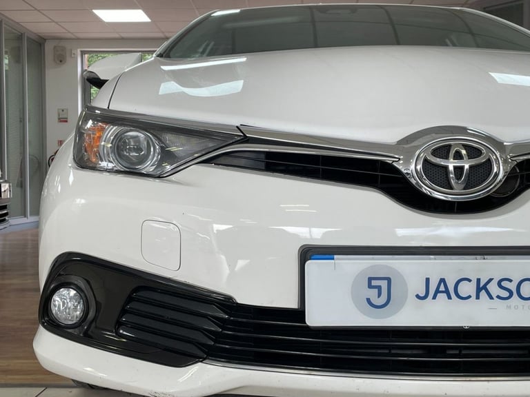 2017 Toyota Auris 1.2T Design TSS 5dr HATCHBACK PETROL Manual