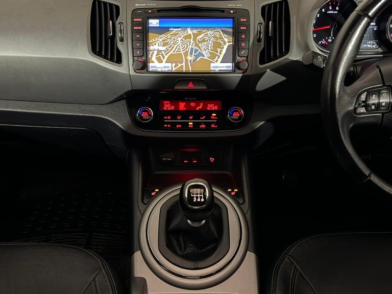 WHITE 2015 KIA SPORTAGE 3 SAT NAV ISG 1.7 DIESEL CRDI SUV 2 PREVIOUS OWNERS