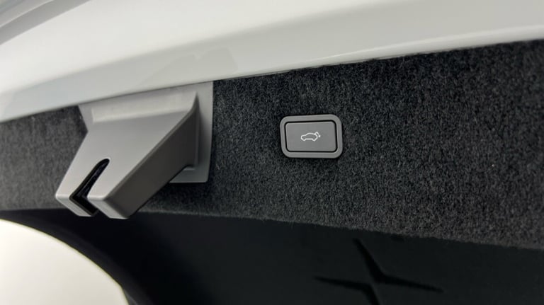 2025 Polestar Polestar 4 Polestar 4 Long range Single motor -Pilot-Plus-Privacy Glass Estate Elec...