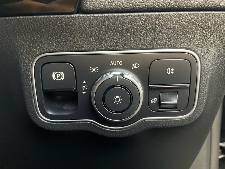 2021 Mercedes-Benz EQA EQA 250 66.5kWh Sport SUV 5dr Electric Auto (190 ps) ESTATE Electric Autom...