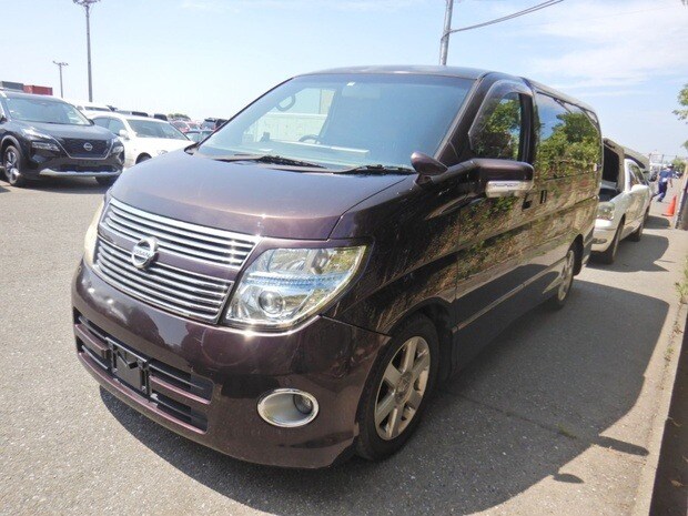 image for 2007 Nissan Elgrand 3.5 HIGHWAY STAR AUTOMATIC * 8 SEATER * PREMIUM RED LEATHER * LOW MILES *  Pe...