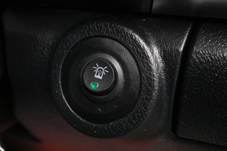 2022 Toyota Hilux 2.4 D-4D Active Pickup Double Cab 4WD 150 BHP Euro 6 ULEZ Free PICKUP Diesel Ma...