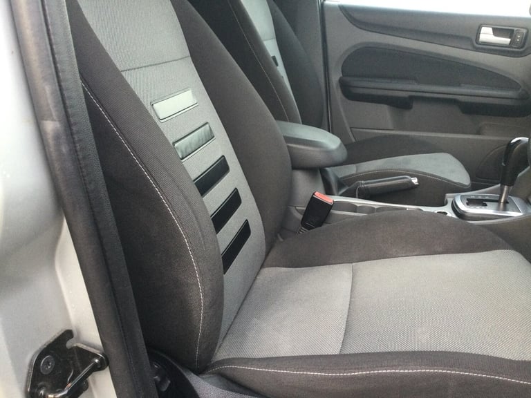 2008 Ford Focus 1.6 Zetec 5dr Auto ESTATE Petrol Automatic