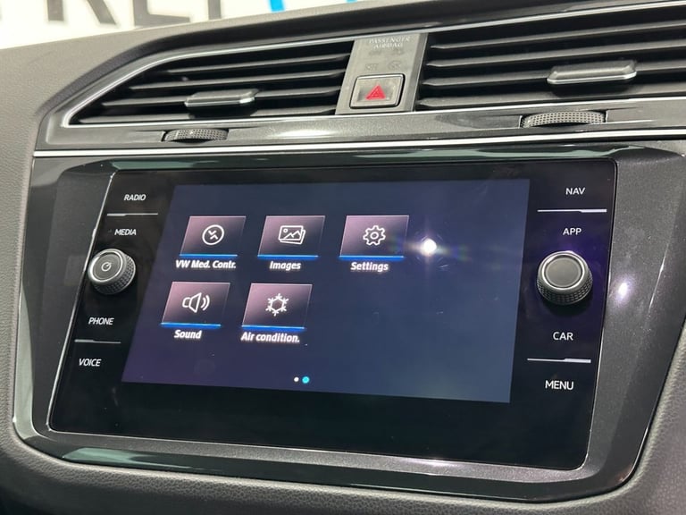 2018 Volkswagen Tiguan 2.0 TDI R-Line SUV 5dr Diesel DSG Euro 6 (s/s) (150 ps) ESTATE Diesel Auto...
