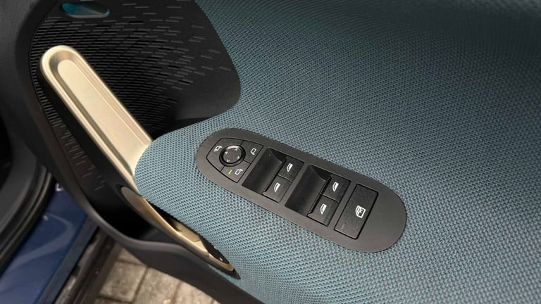  MINI Aceman 160kW SE Exclusive 54kWh 5dr Auto Hatchback Electric Automatic