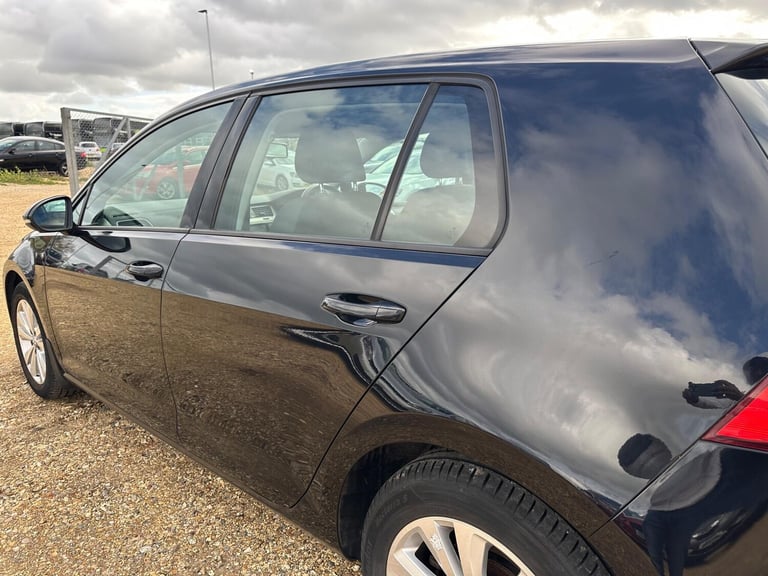 2014 Volkswagen Golf 2.0 TDI BlueMotion Tech SE Euro 5 (s/s) 5dr HATCHBACK Diesel Manual