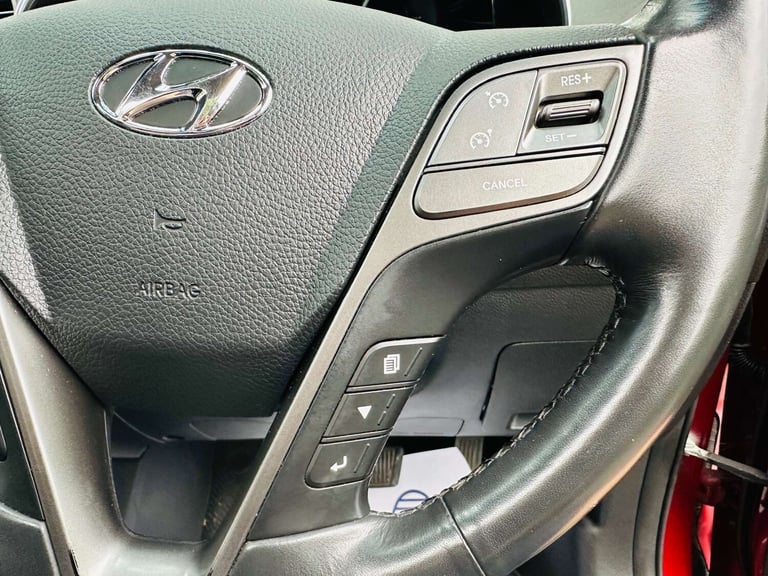 2016 Hyundai Santa Fe 2.2 Santa Fe Premium SE Blue Drive CRDi Auto 4WD 5dr SUV Diesel Automatic