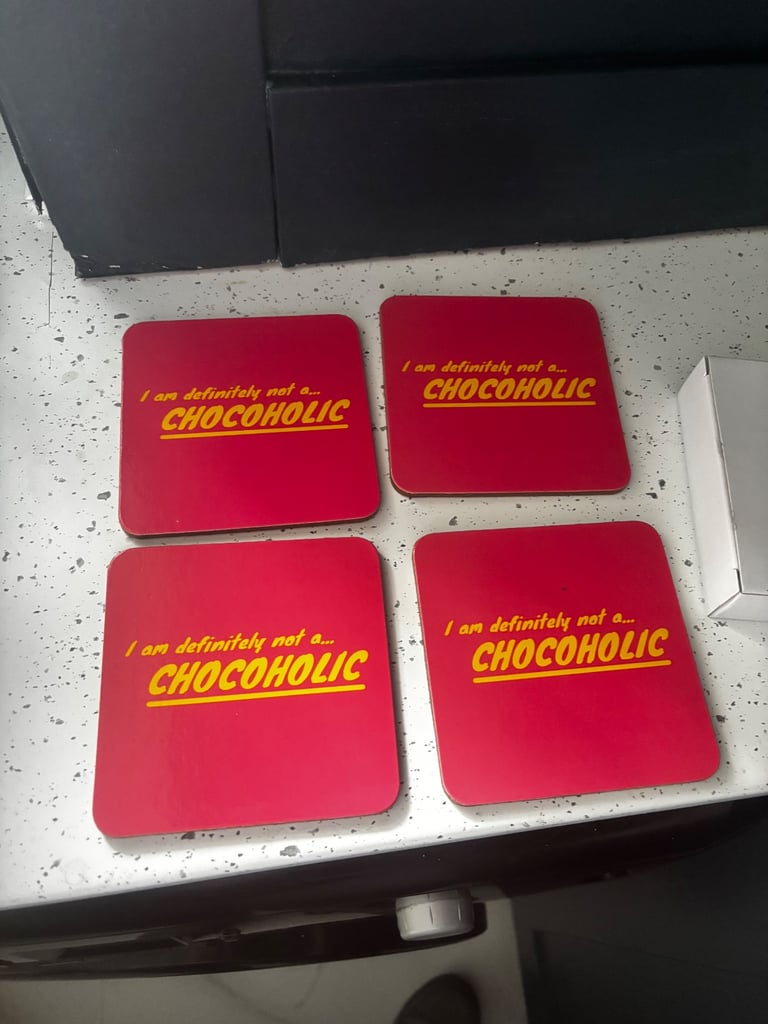 Coffee coaster, tea coasters, place bars pink “I’m not a chocoholic”